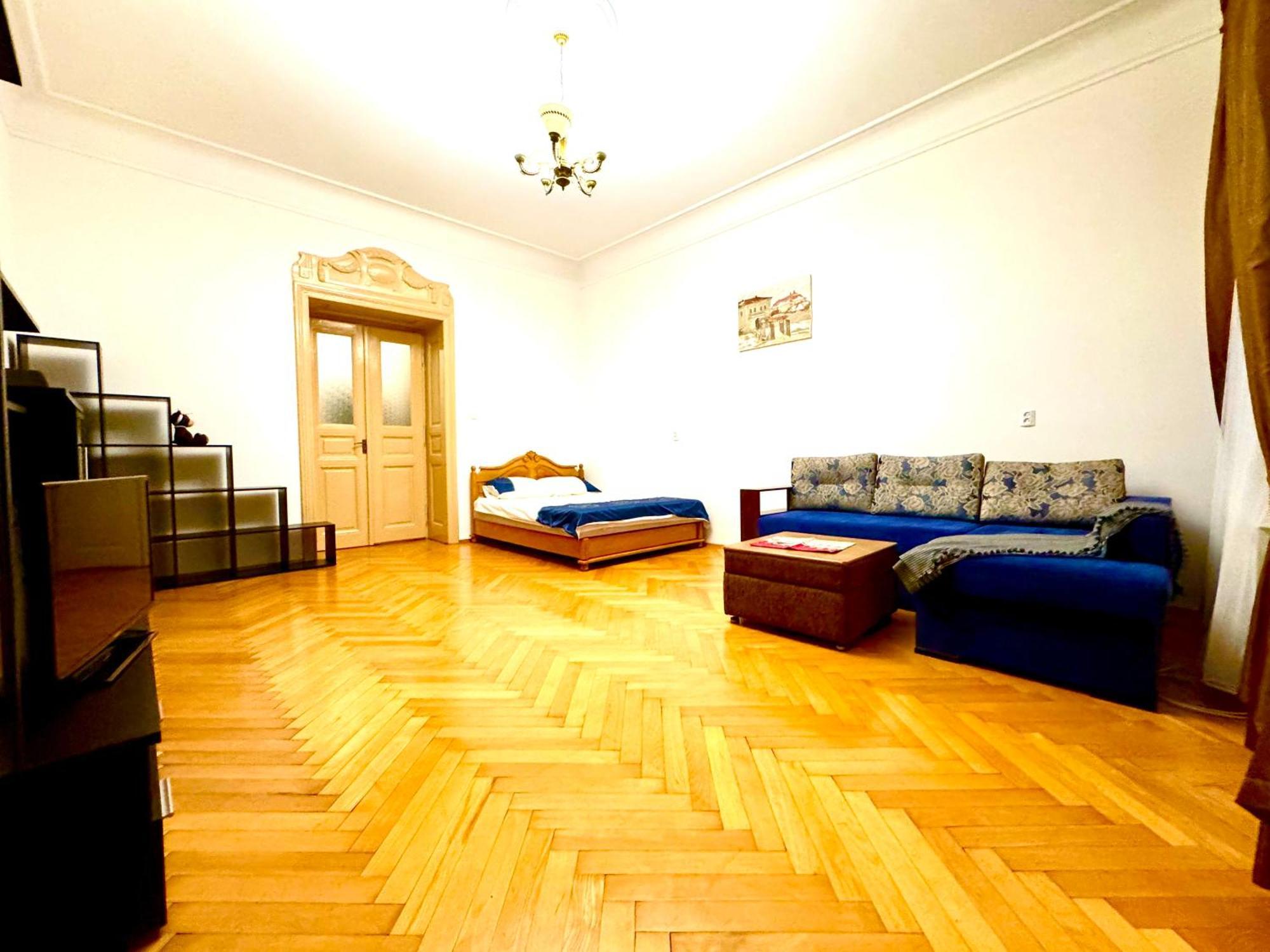 Luxury Apartment Near Rynok Square Leópolis Exterior foto